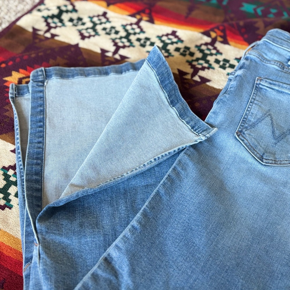 MOTHER Sky Blue Denim jeans, flare leg with split - Picture 5 of 12
